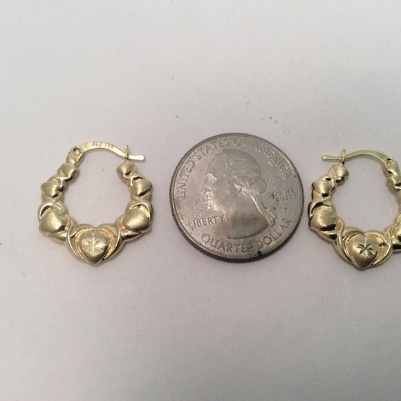 10k Real GOLD Hugs Kisses Huggie OX XO Heart Hoop 1.7gr - Picture 2 of 7